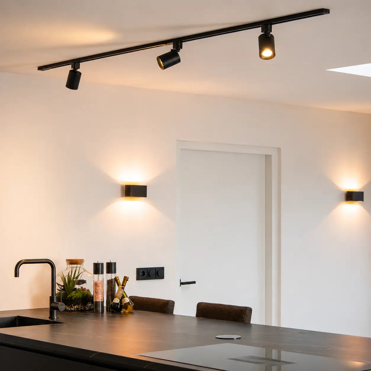 Spot LED para Riel 20W 110V Cabezal Orientable Negro o Blanco
