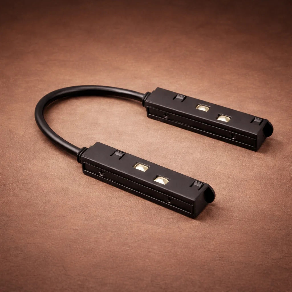 Conector flexible en L para riel magnético 5mm uniendo dos tramos en ángulo recto
