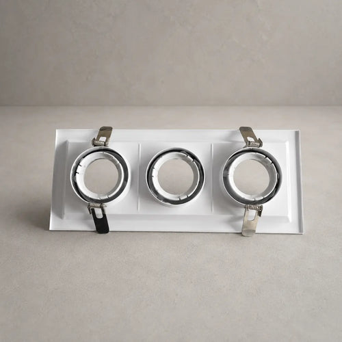 Ojo de Buey Cuadrado Triple en Metal para Bombillo GU10