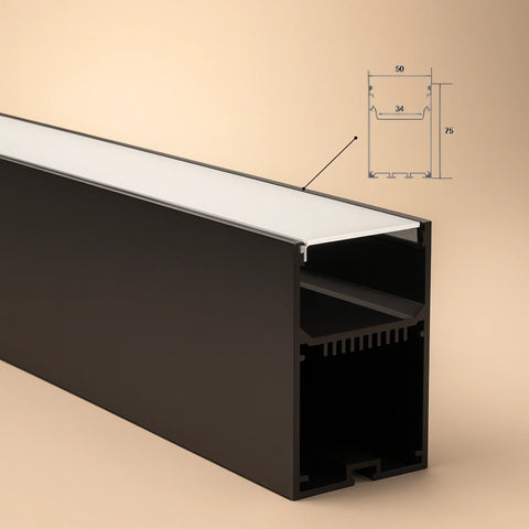 Perfiles para cinta LED de aluminio instalados en techo con tira LED