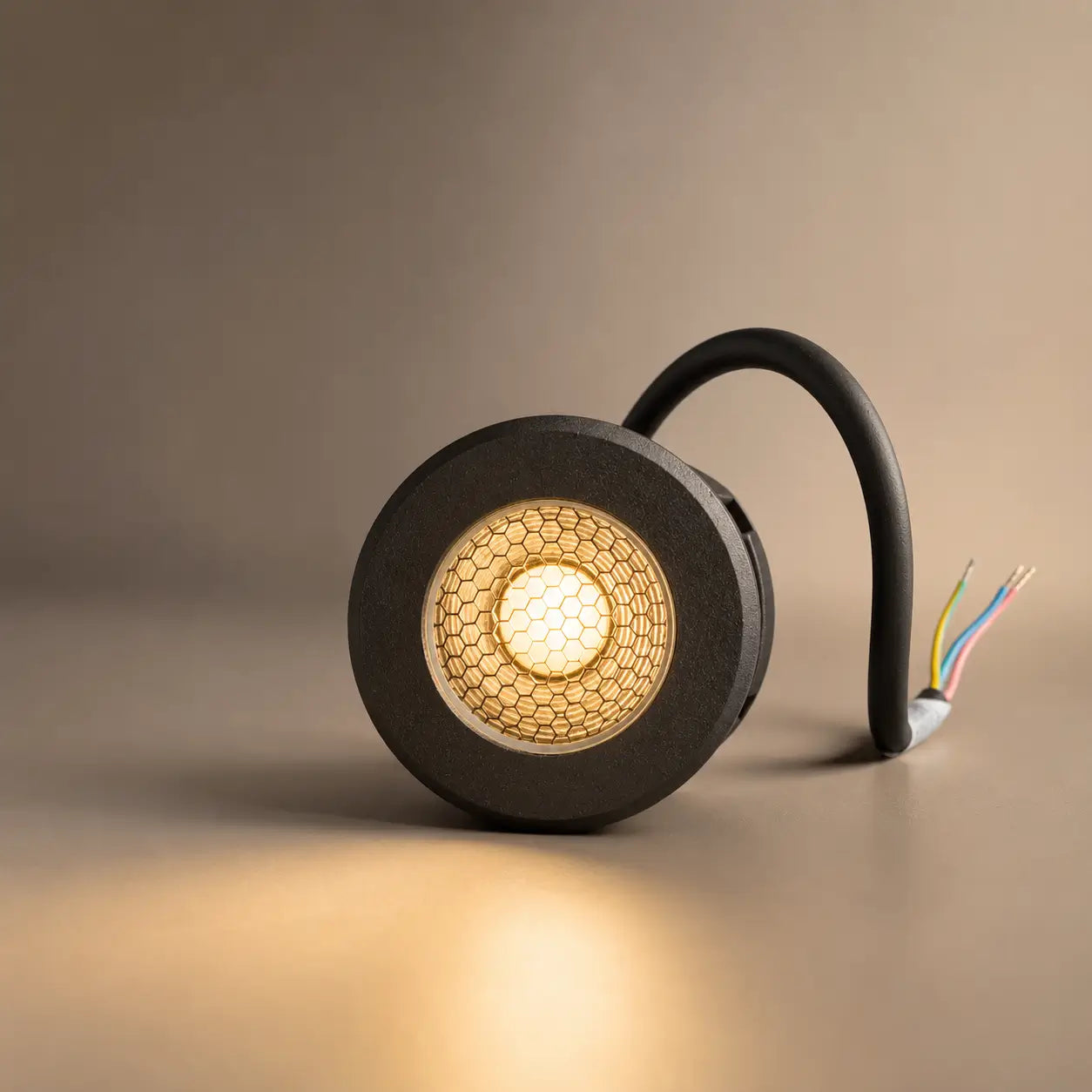 Bala de Piso LED 5W Exterior Antideslumbrante IP67 Negra 3000K