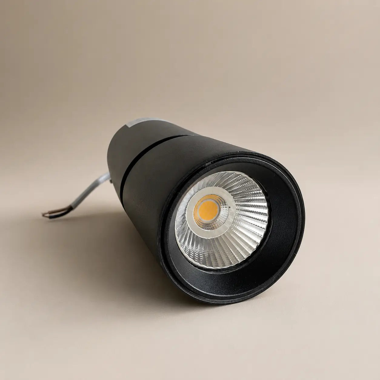 Spot de Sobreponer LED Orientable 7W Blanco o Negro 3000K