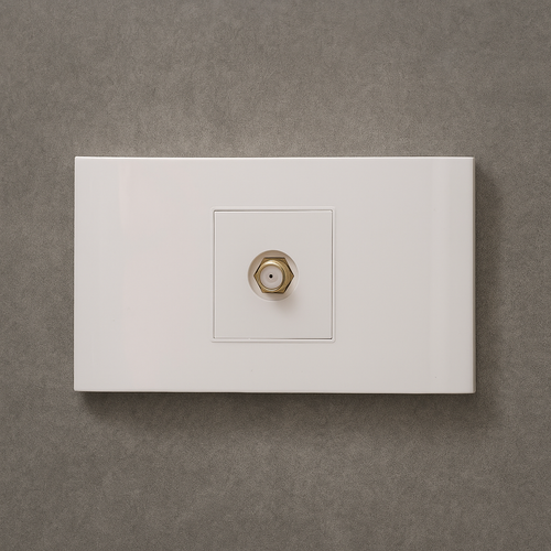 Toma televisión Blanca Carpinter A11