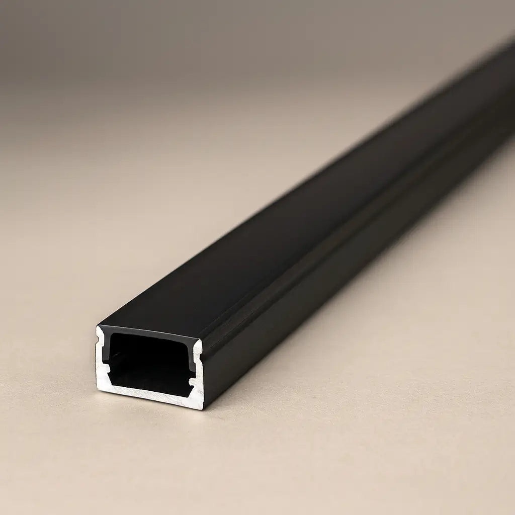 Perfil de aluminio para cinta LED 1707 de 3 metros en color negro para sobreponer